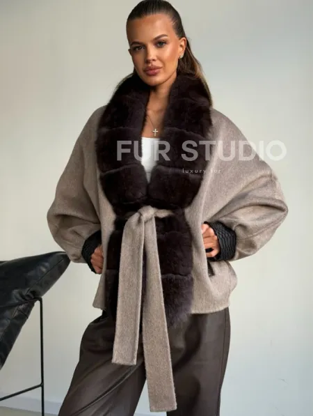 Пальто с мехом финского песца - фото 5