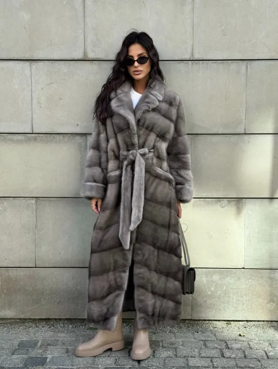 Шуба из аукционной скандинавской норки с английским воротником - цвет Silver (серый) - фото 6