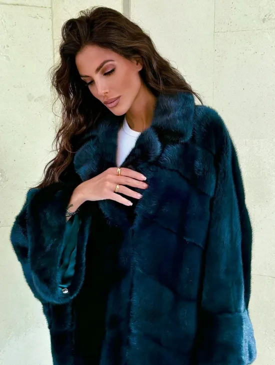 Женская шуба из меха норки в стиле «Oversize» (больших размеров) - фото 3
