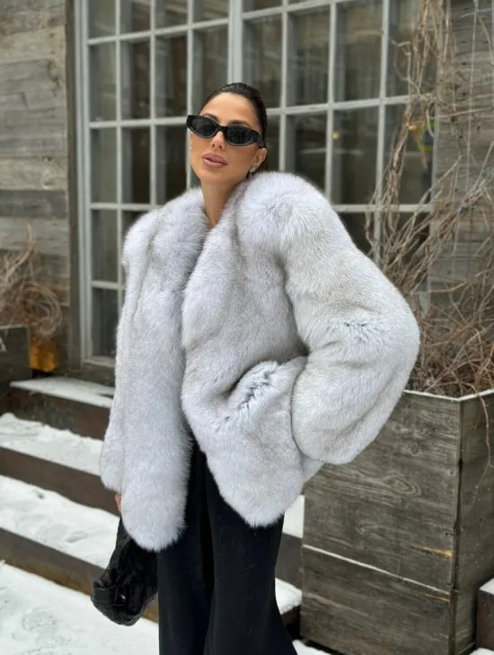 Песцовая шуба вертикального цельного кроя из меха песца - фото 7