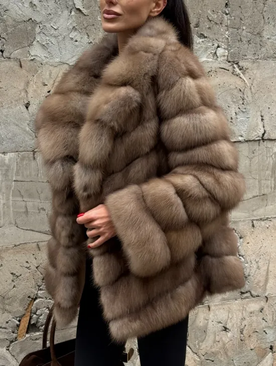 Полушубок из меха куницы пастель английский воротник - фото 6