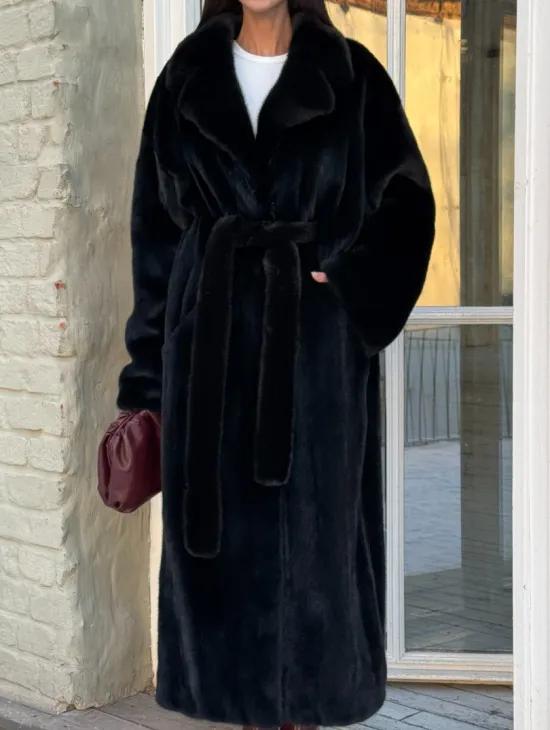 Элегантная модель женской норковой шубы с английским воротником из элитного меха норки - фото 2