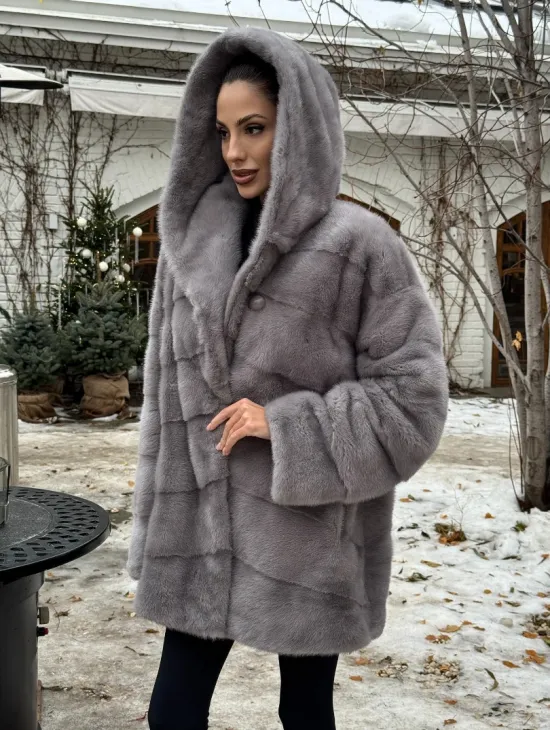 Полушубок норковый с капюшоном - фото 5