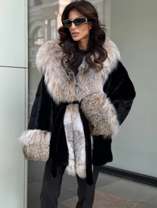 Черная норковая шуба PREMIUM COLLECTION с отделкой из меха канадской рыси - фото 3
