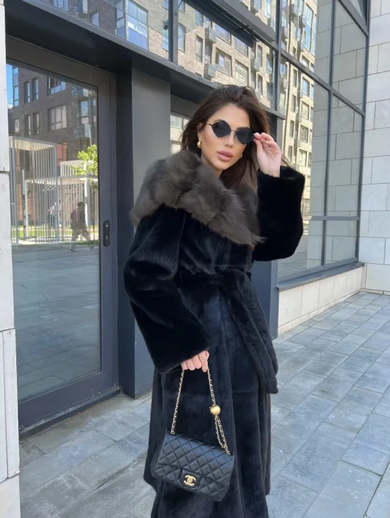 Норковая шуба с капюшоном из куницы -  BlackGlama - фото 6