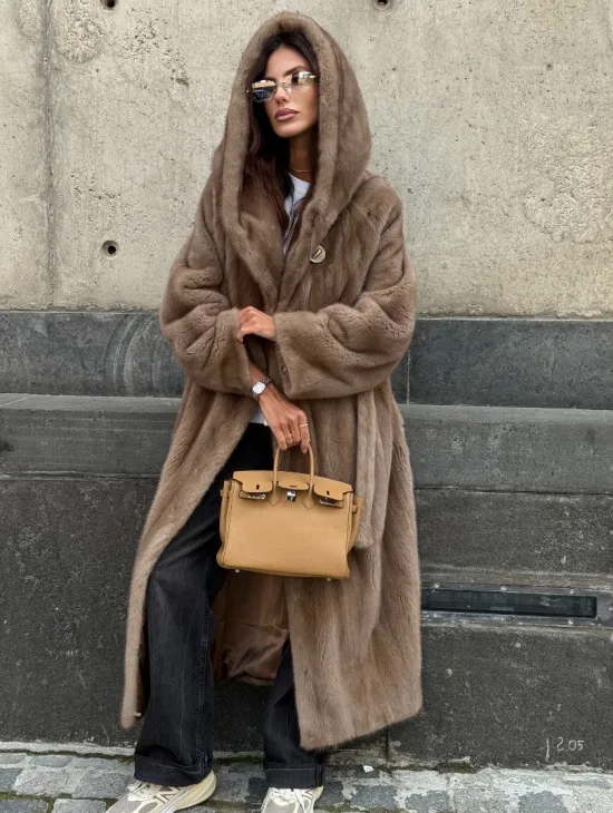 Длинная норковая шуба Pastel с капюшоном кобра - фото 8