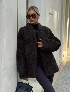 Двусторонняя коричневая дубленка из овчины - фото 7