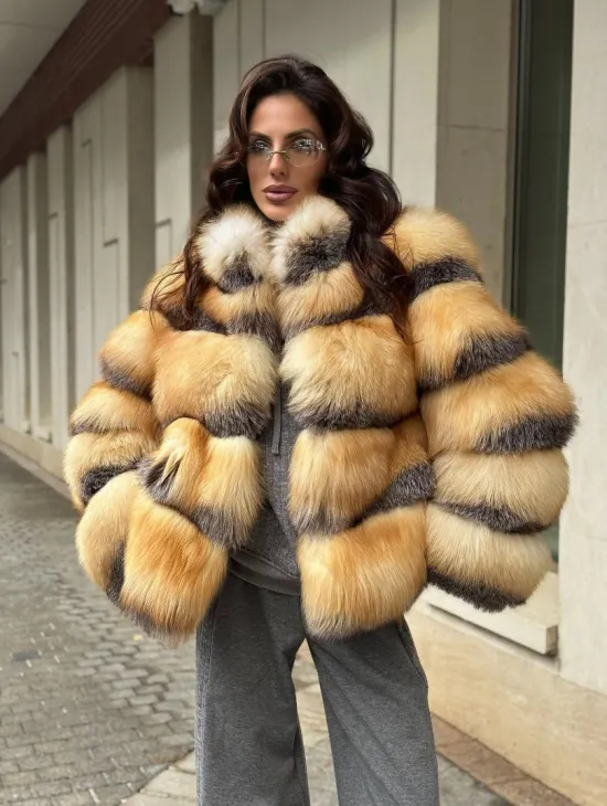 Полушубок из меха лисы Golden-grey fox стойка воротник - фото 7