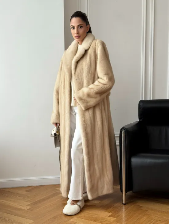 Длинная норковая шуба в натуральном цвете пастель - фото 11