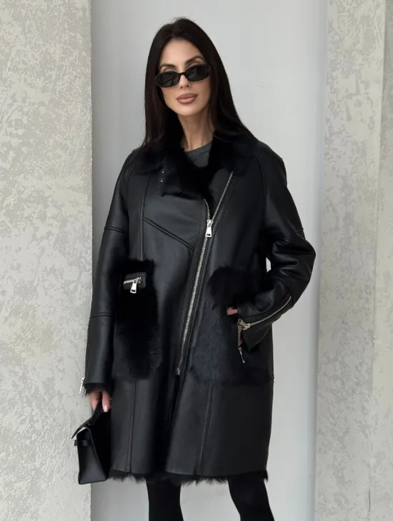 Черная дубленка на тоскане - фото 0