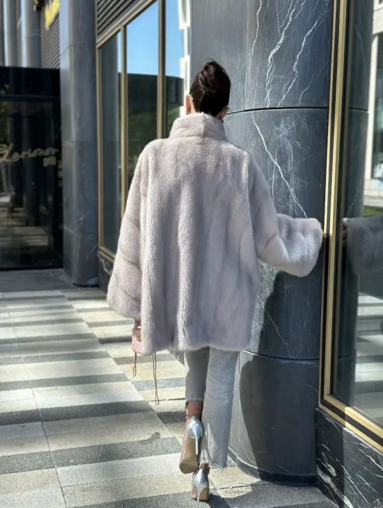 Норковая шуба в цвете нюд - фото 10