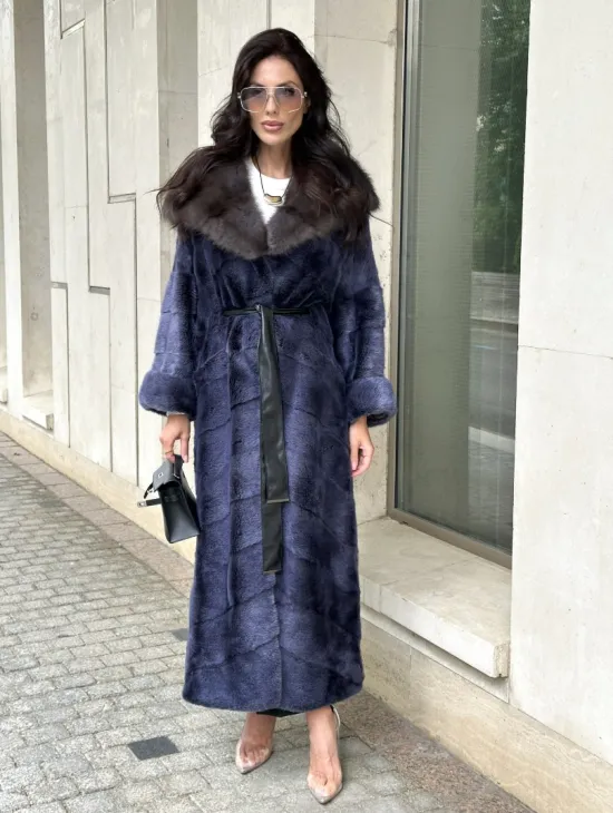 Длинная шуба из норки с капюшоном из куницы - цвет синий графит - фото 5
